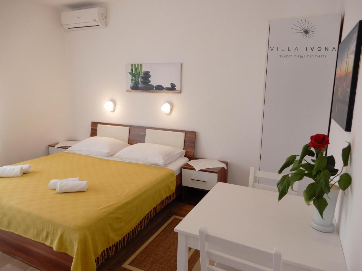 Bed And Breakfast Ivona Baška Voda Esterno foto
